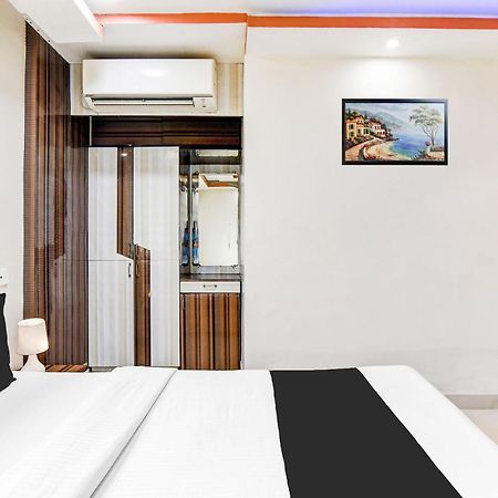 Super Hotel O Tagore Park Ruby Road Kalkuta Zewnętrze zdjęcie
