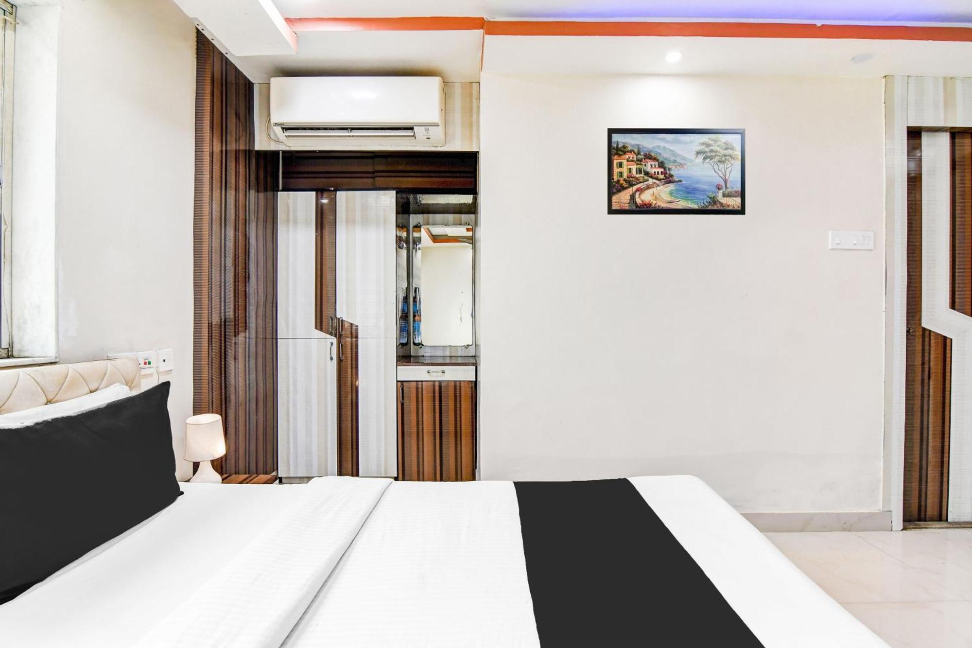 Super Hotel O Tagore Park Ruby Road Kalkuta Zewnętrze zdjęcie