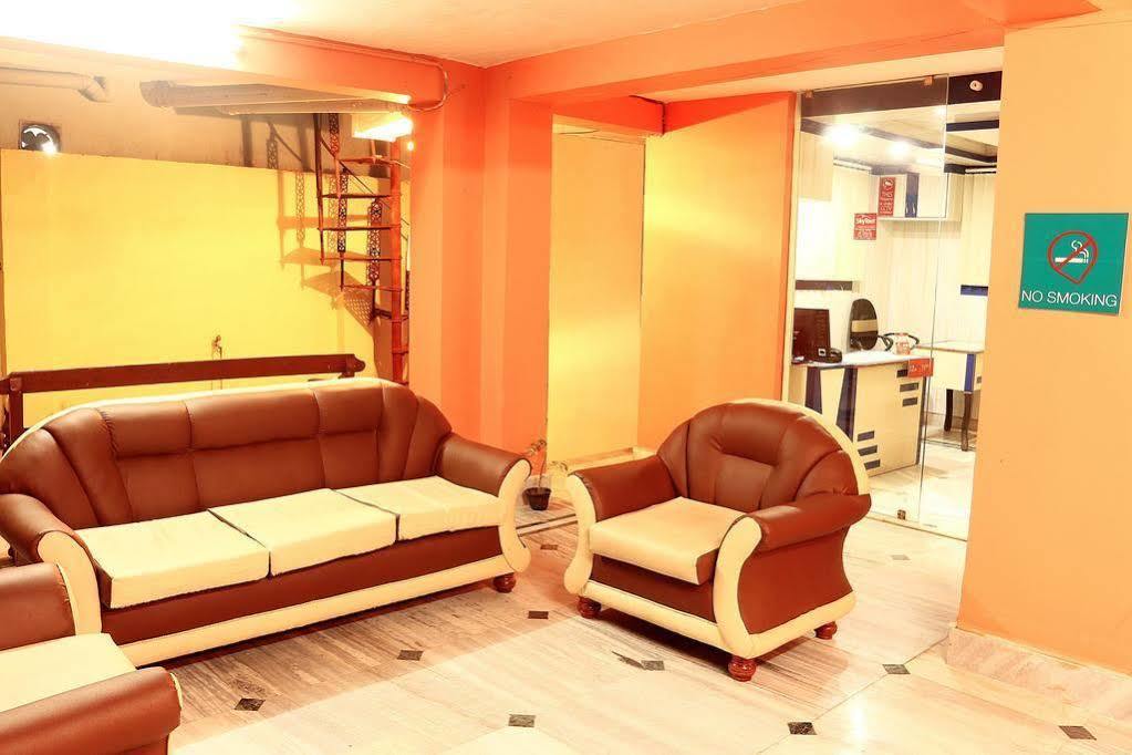Super Hotel O Tagore Park Ruby Road Kalkuta Zewnętrze zdjęcie