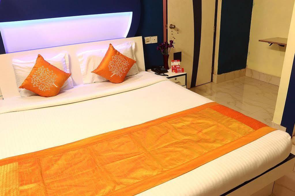 Super Hotel O Tagore Park Ruby Road Kalkuta Zewnętrze zdjęcie